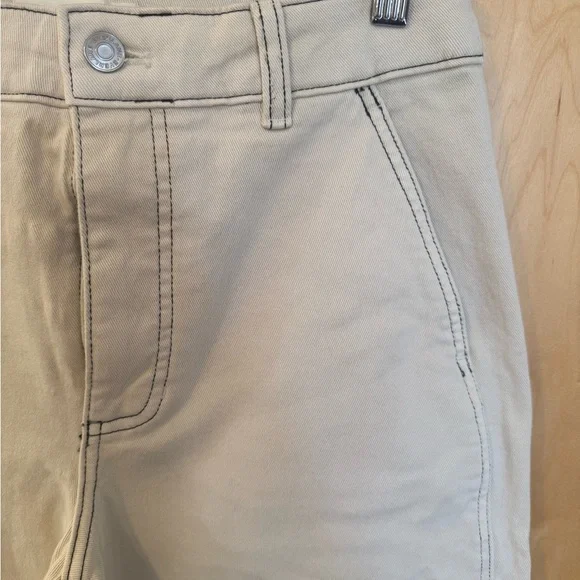 Everlane bone barrel utility pants w/black stitching. Size 6. Never worn. - Picture 3 of 3